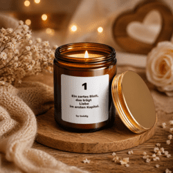Duftkerze 1 - Ein zartes Blatt, das trägt – Liebe im ersten Kapitel.