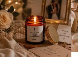 Duftkerze 1 - Ein zartes Blatt, das trägt – Liebe im ersten Kapitel.