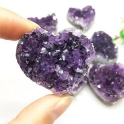 Herzförmiger Amethyst natürlicher Edelstein für Deko