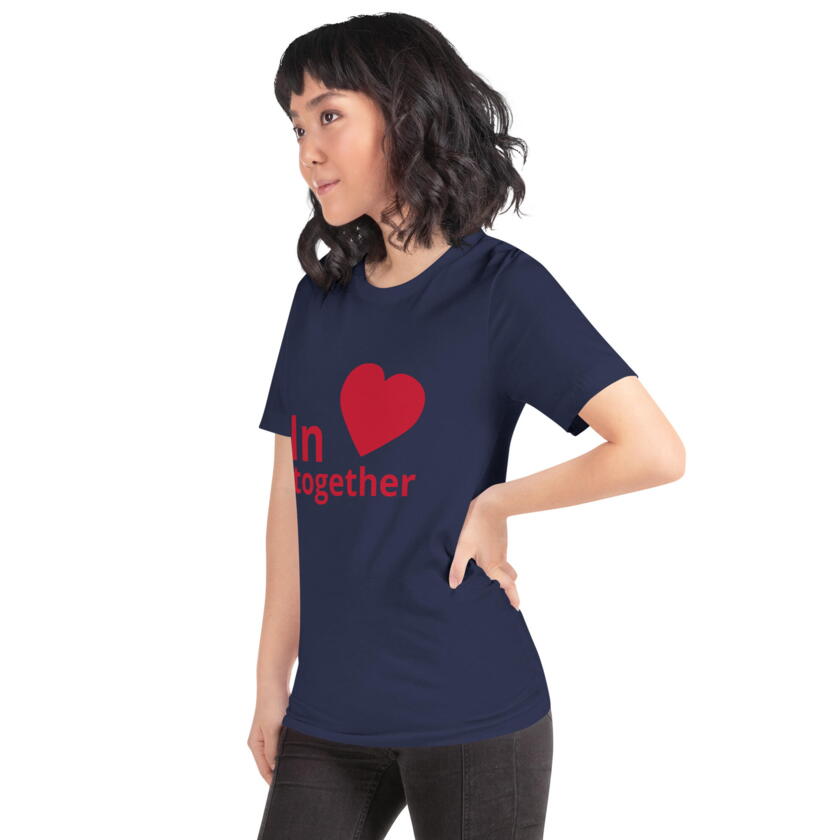 T-Shirt Creme in heart together