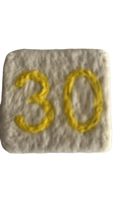 Geburtstagsgeschenk 30 Jahre Filzseife Handgemacht Zahl 30 Gelb