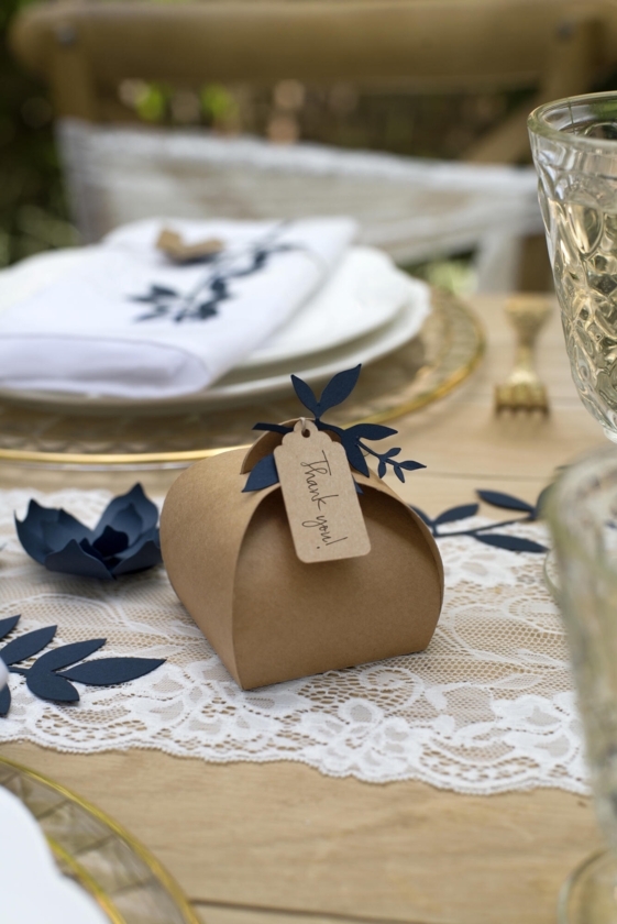 Coffrets cadeaux naturels avec étiquettes