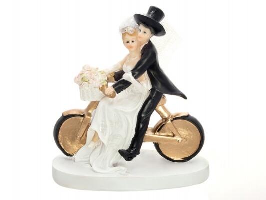 Couples de mariés à vélo