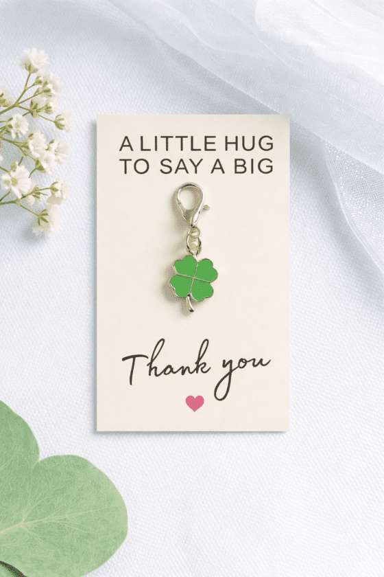 Porte-clés trèfle à quatre feuilles porte-bonheur avec carte