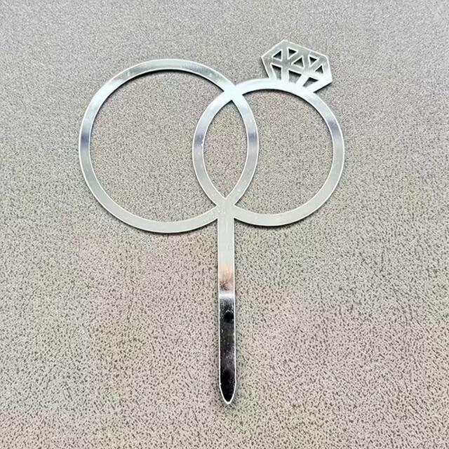 Silberner Diamantring Cake Topper