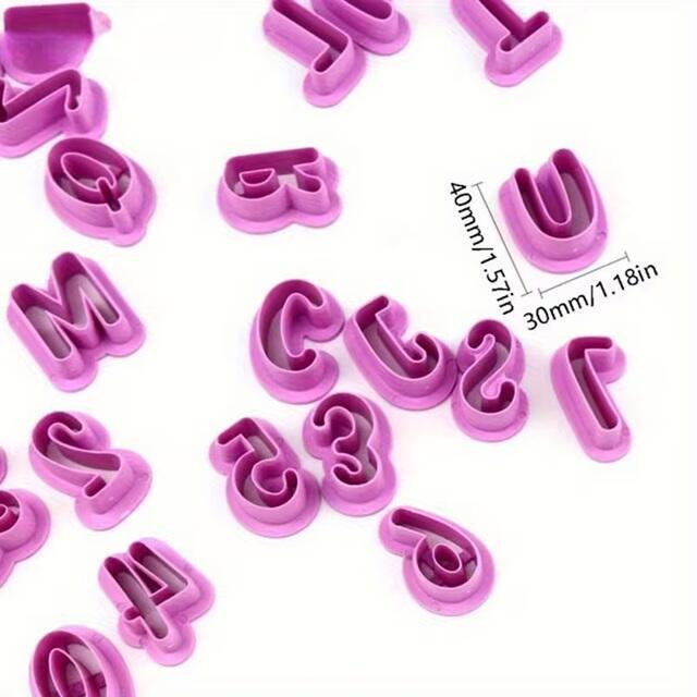 35-teiliges Set Buchstaben- & Zahlen-Ausstecher