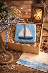 Voilier à savon en feutre fait main