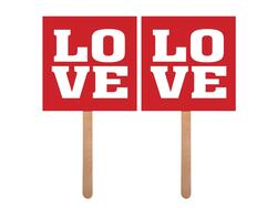 "LOVE" Karten auf Holzstab